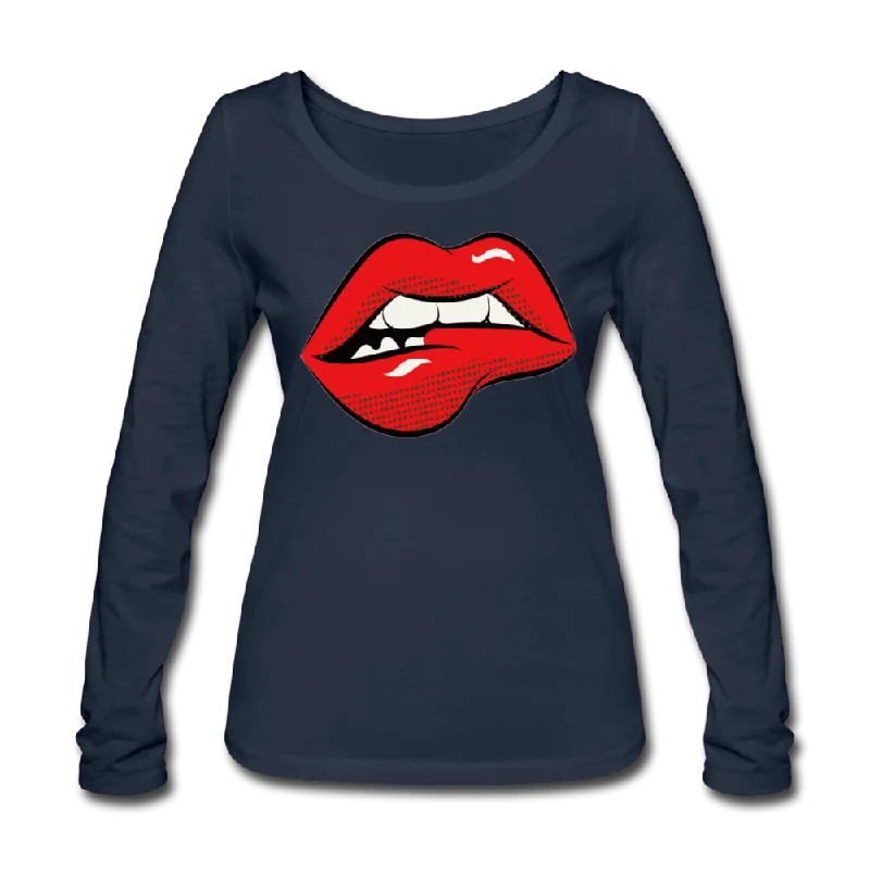 WOMEN’S KISS ORGANIC LONGSLEEVE TEE