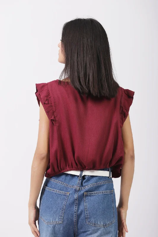 TOP WITH RUFFLE DETAIL